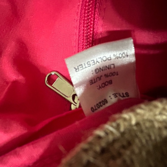 Colorful Floral Embellished Burlap Chain Strap Clutch - Picture 5 of 6